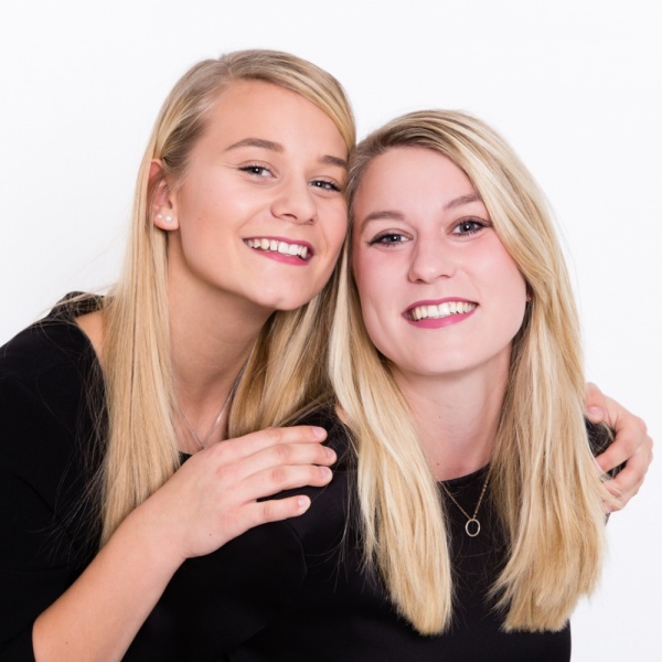 Studioportrait Schwestern